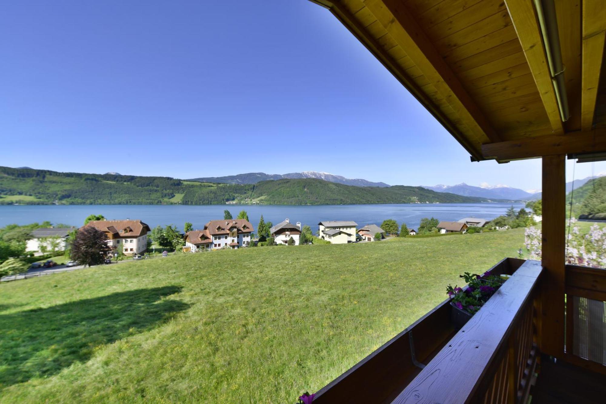 Haus Nowak Ferienwohnungen Millstatt Exteriör bild